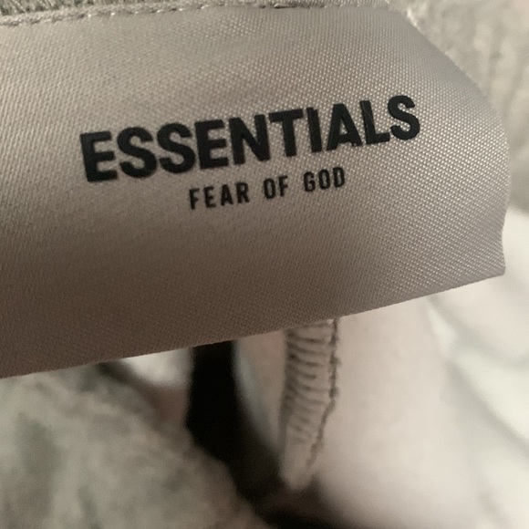 ESSENTIALS sweat pants - Picture 3 of 9